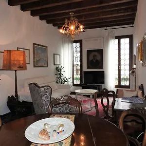 La Poetessa Italia
